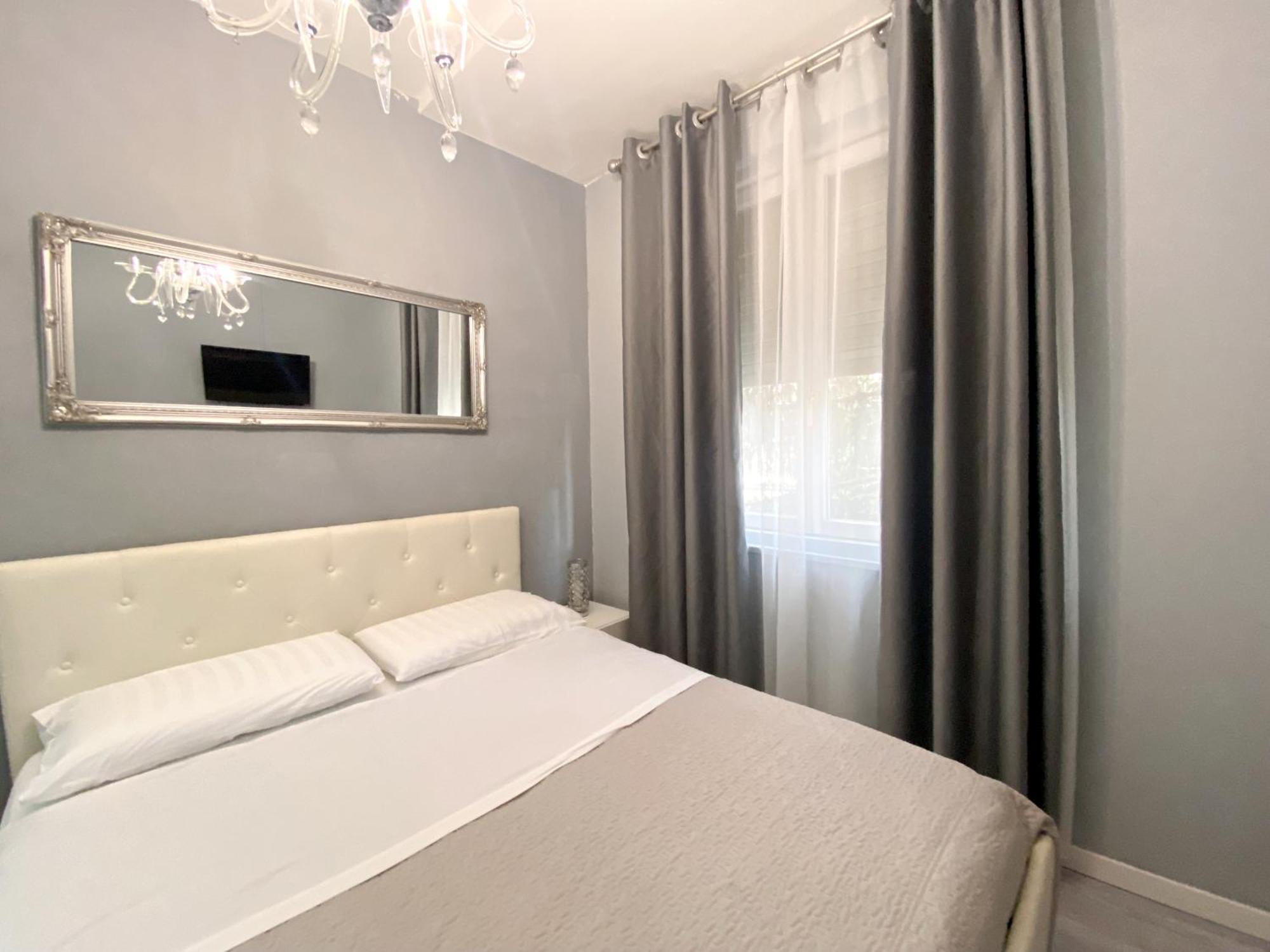 Casa Rosmini Rooms, Dolomia Best Home เตรนโต ภายนอก รูปภาพ
