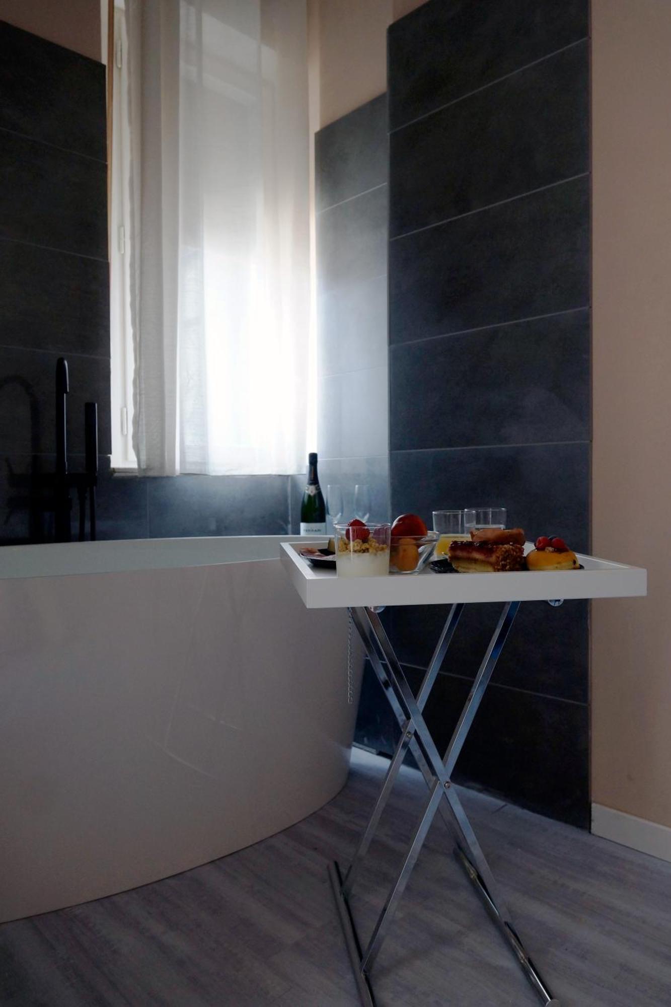 Casa Rosmini Rooms, Dolomia Best Home เตรนโต ภายนอก รูปภาพ