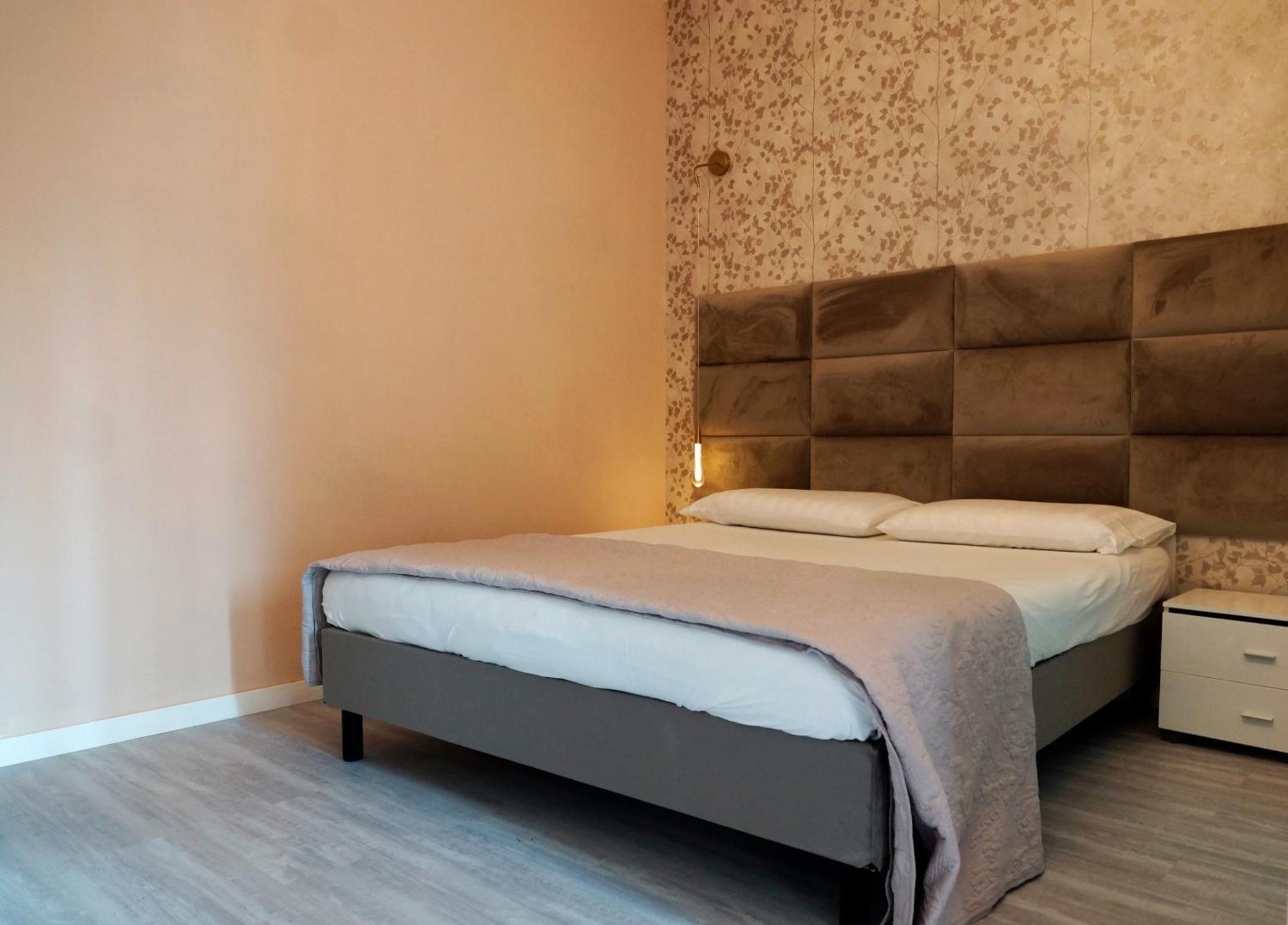 Casa Rosmini Rooms, Dolomia Best Home เตรนโต ภายนอก รูปภาพ
